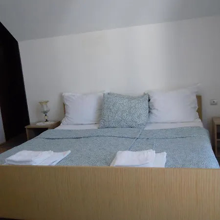 Guest house Sobe Biljana 3*